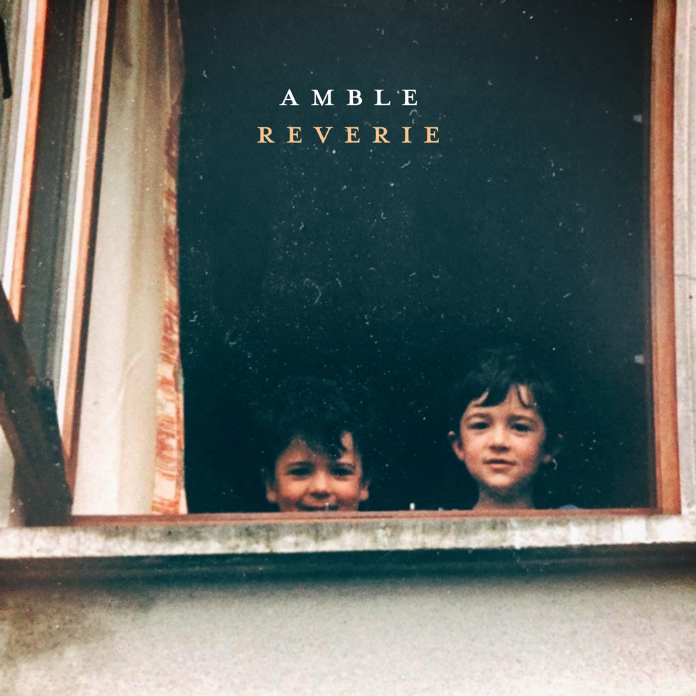 IRISH FOLK TRIO AMBLE RELEASE HIGHLY ANTICIPATED DEBUT ALBUM 'REVERIE' FOLLOWING METEORIC RISE - 'REVERIE' OUT NOW!